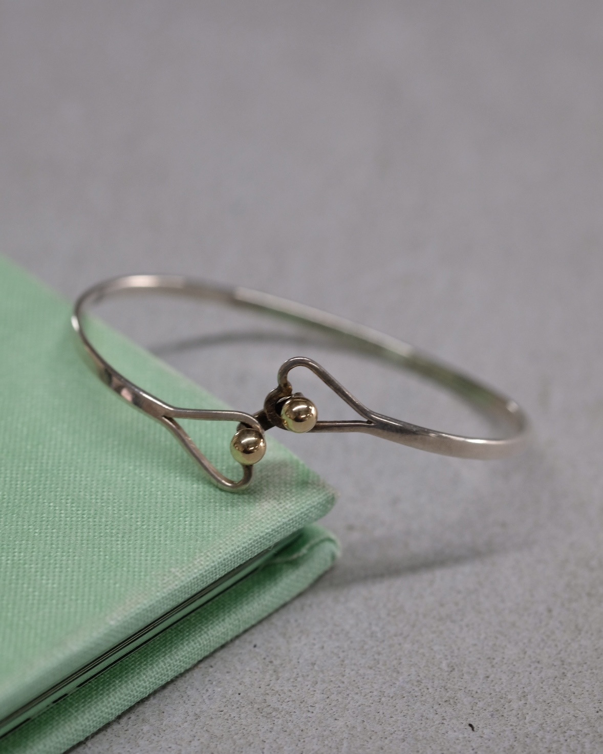 "Old Tiffany" Double Heart Bangle